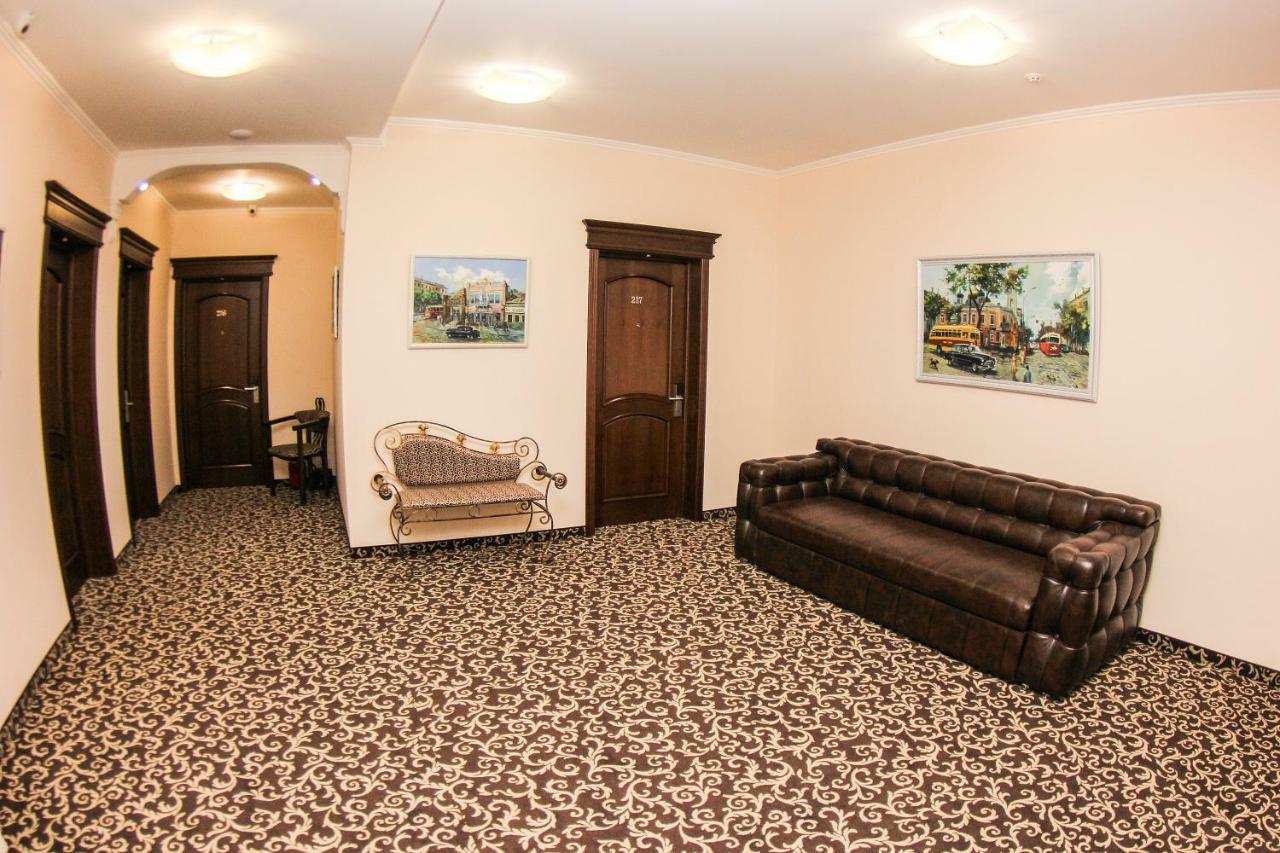 Hotel 52 Odesa Exterior photo